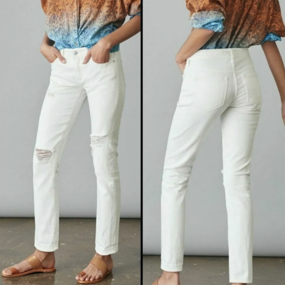 Anthropologie Pilcro Slim Boyfriend Crop Distressed Jeans in White